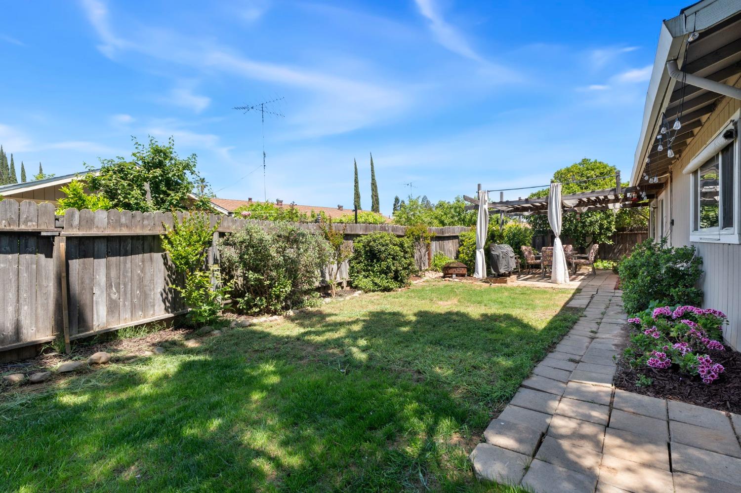 Detail Gallery Image 18 of 30 For 10197 Rockingham, Sacramento,  CA 95827 - 3 Beds | 2 Baths