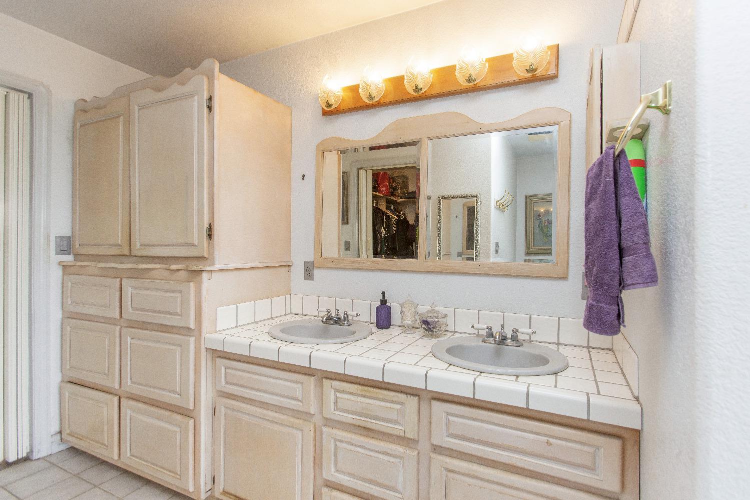 Detail Gallery Image 48 of 89 For 13247 Vineyard Road, Waterford,  CA 95386 - 5 Beds | 4 Baths