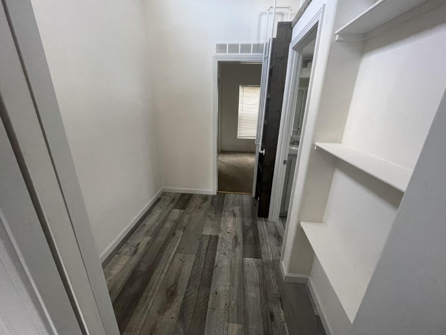 Detail Gallery Image 5 of 10 For 1300 E San Antonio St 85, San Jose,  CA 95116 - 1 Beds | 1 Baths