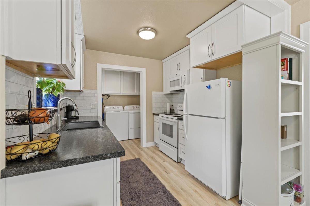 E 12th Street, Marysville, California image 12