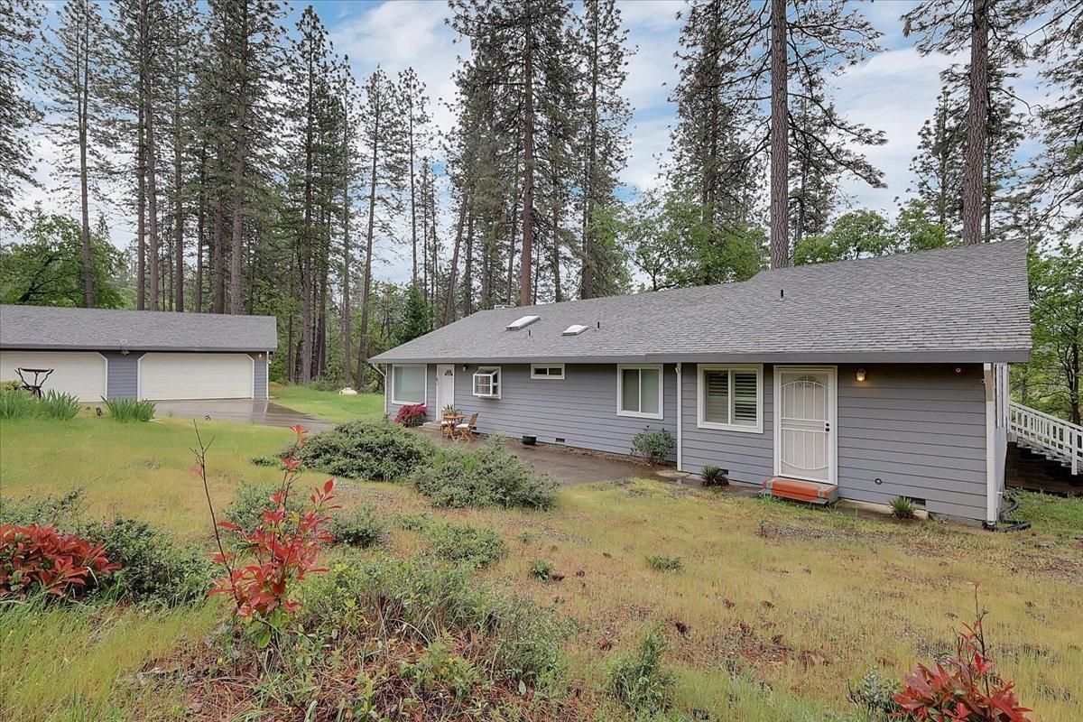 Squirrel Creek Road, Grass Valley, California image 48