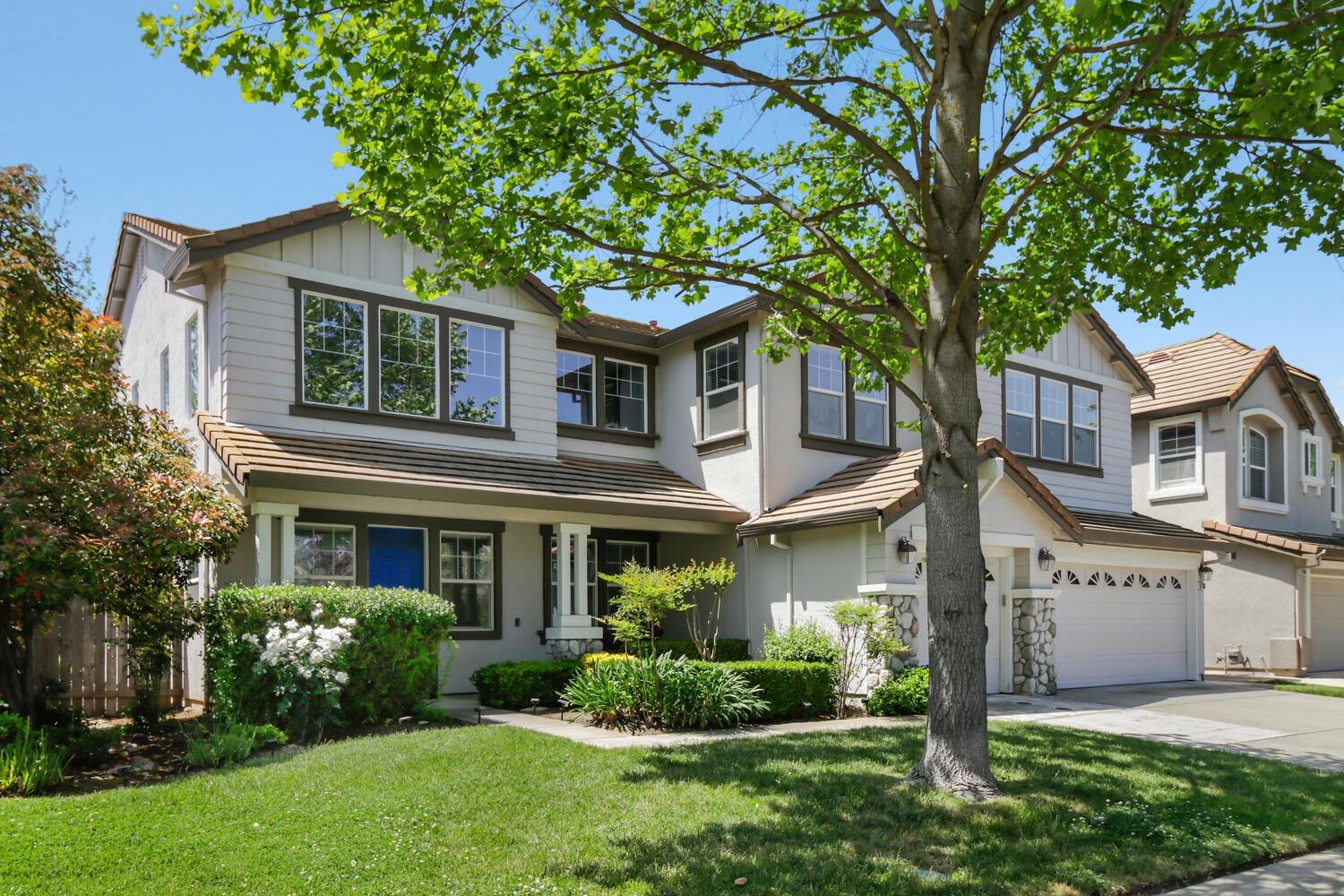 Detail Gallery Image 3 of 82 For 9736 Harrier Way, Elk Grove,  CA 95757 - 4 Beds | 3 Baths