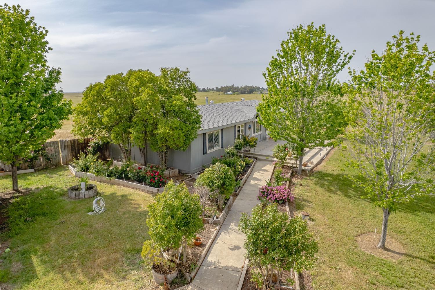 Detail Gallery Image 3 of 88 For 7394 Camp Far West Rd, Wheatland,  CA 95692 - 3 Beds | 2 Baths