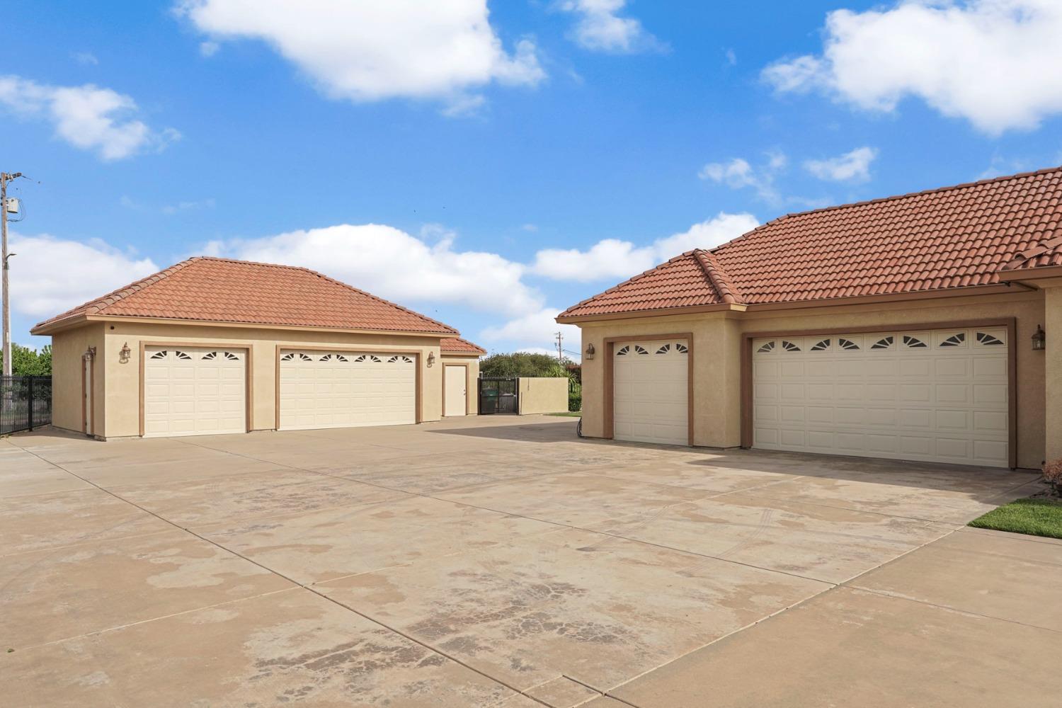 Detail Gallery Image 19 of 82 For 16355 N Highway 88, Lodi,  CA 95240 - 5 Beds | 4 Baths