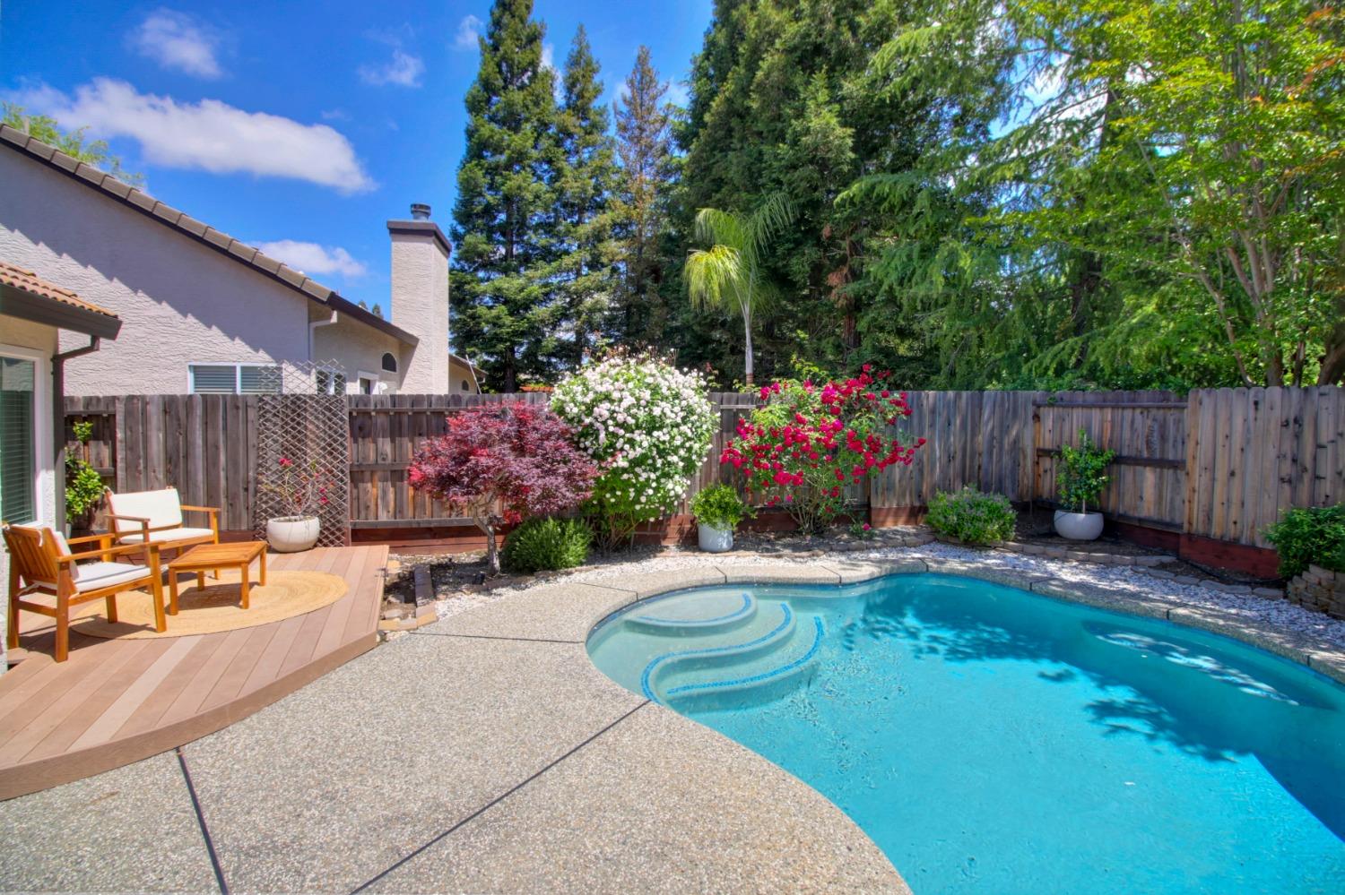 Avenida Martina, Roseville, California image 29