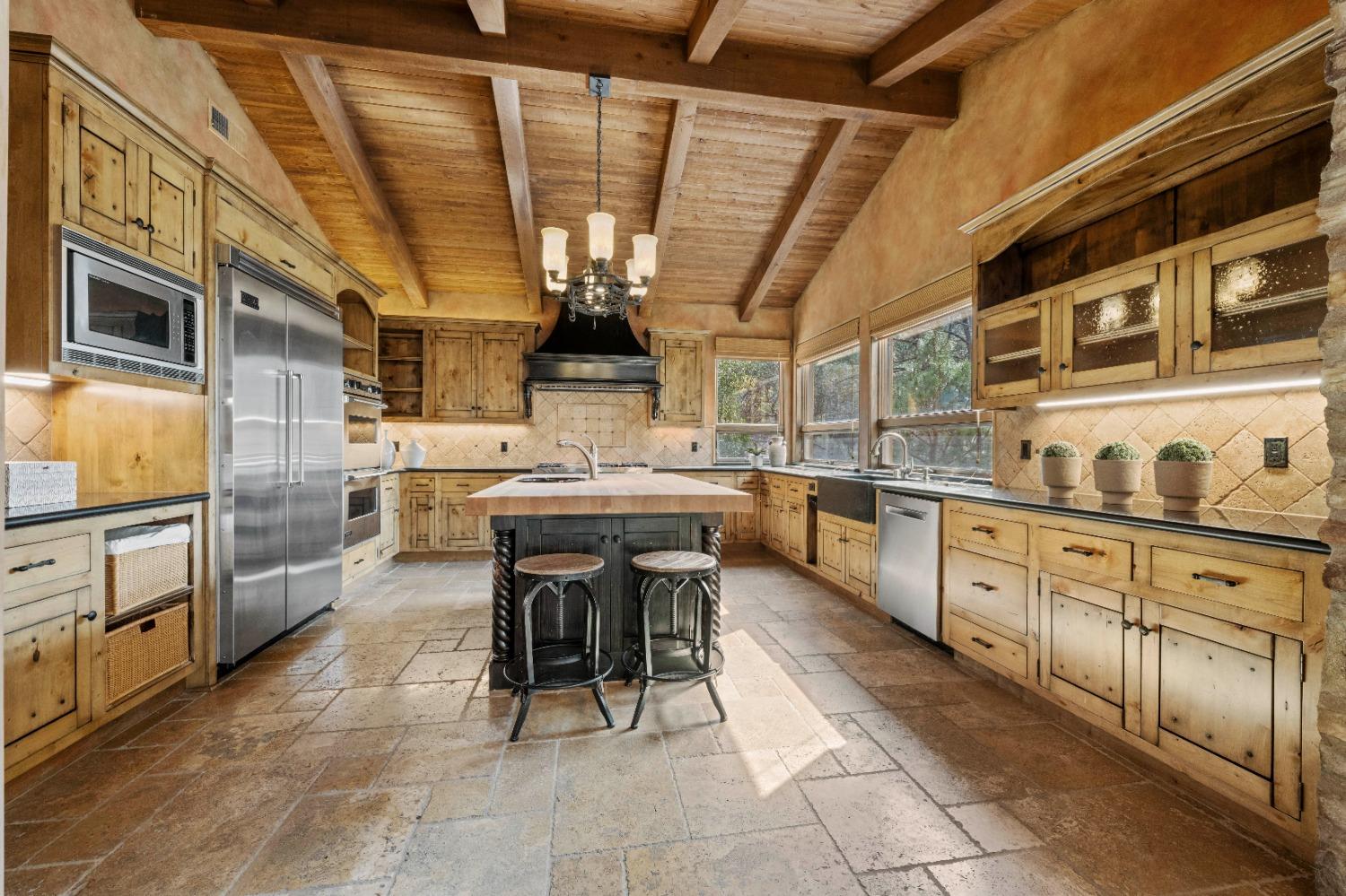 Detail Gallery Image 24 of 90 For 16279 Winchester Club Dr, Meadow Vista,  CA 95722 - 4 Beds | 5/1 Baths