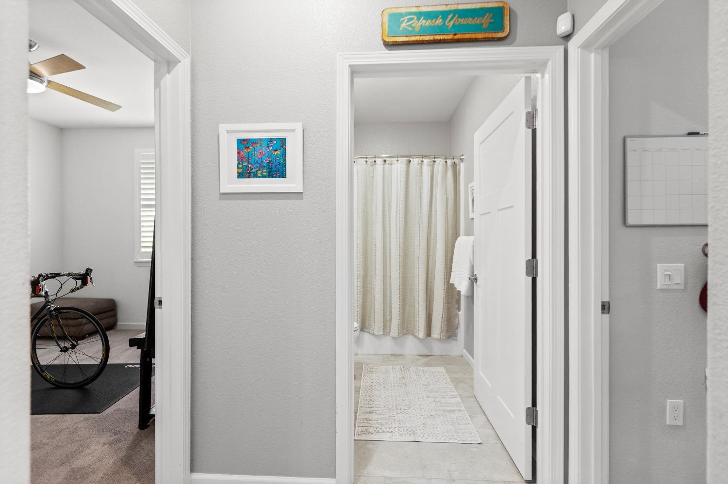 Detail Gallery Image 25 of 50 For 9273 Red Thistle Ct, Sacramento,  CA 95829 - 3 Beds | 2 Baths