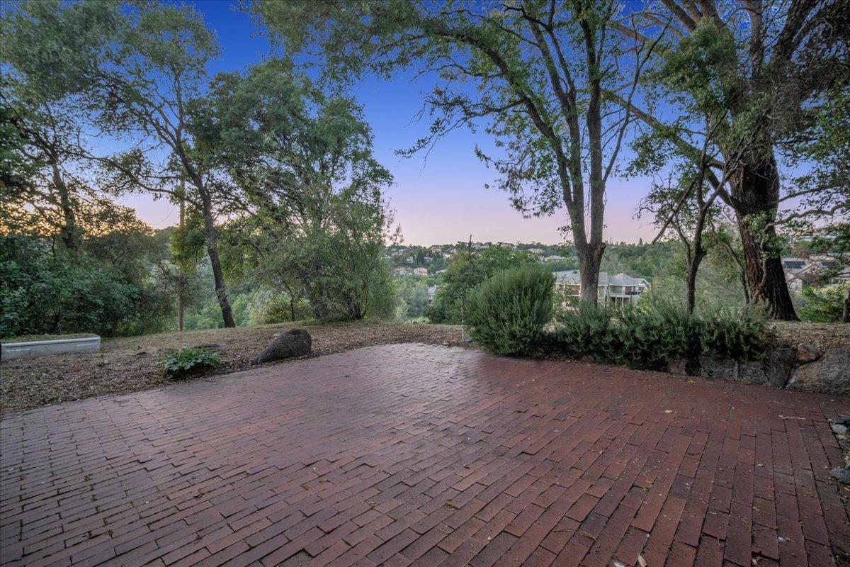Detail Gallery Image 4 of 54 For 1605 Auburn Folsom Rd, Auburn,  CA 95603 - 3 Beds | 2 Baths
