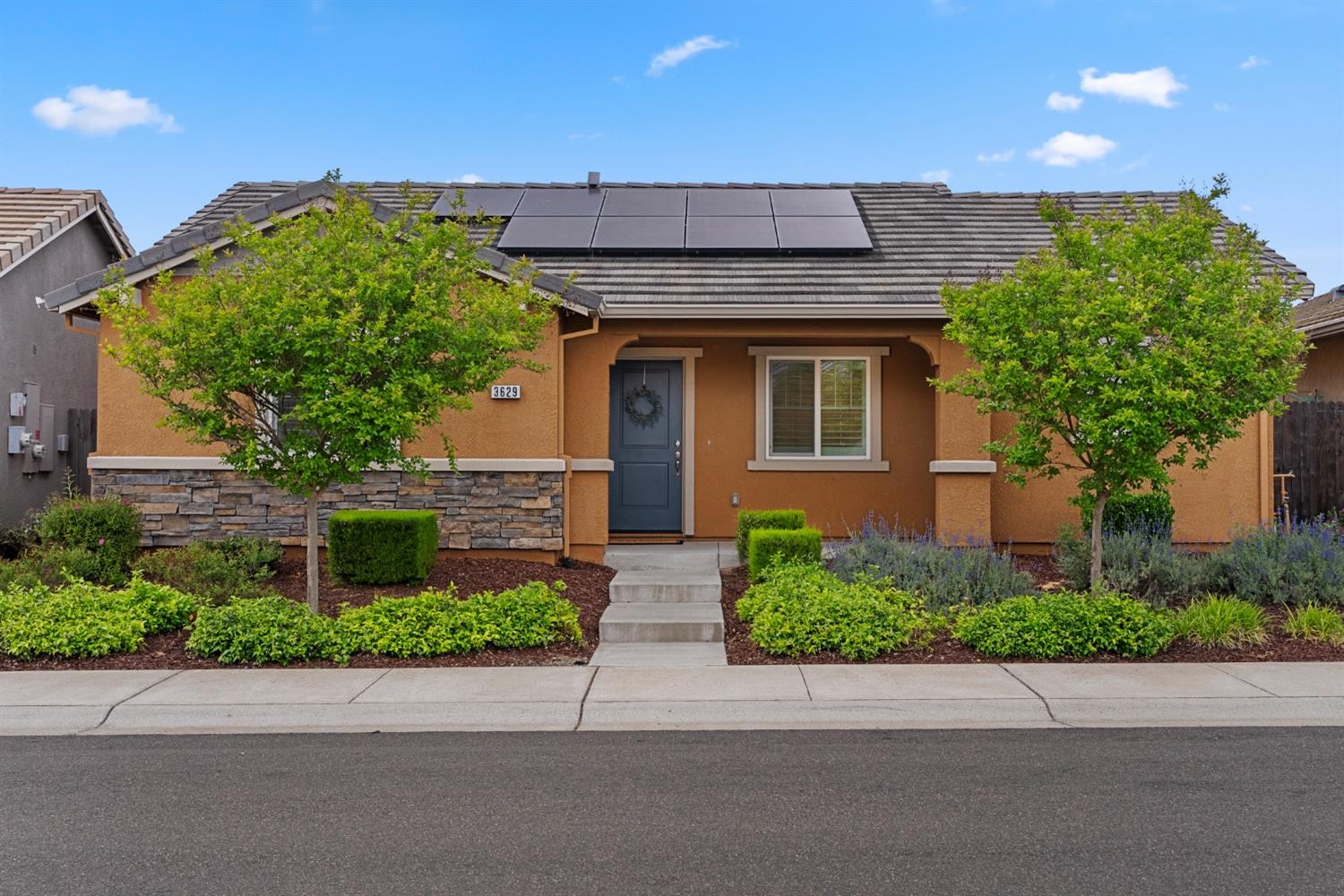 Rynders Way, Sacramento, California image 1