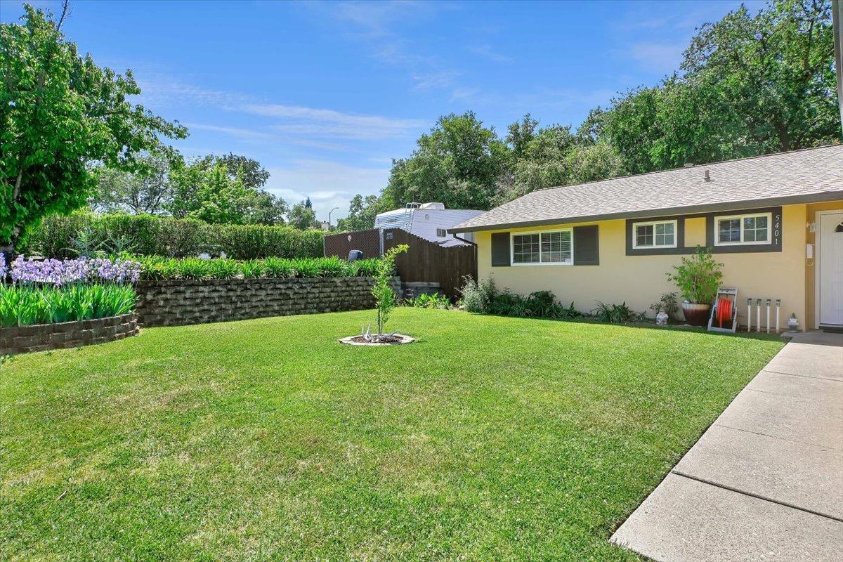 Detail Gallery Image 7 of 42 For 5401 Norway Dr, Orangevale,  CA 95662 - 4 Beds | 2 Baths