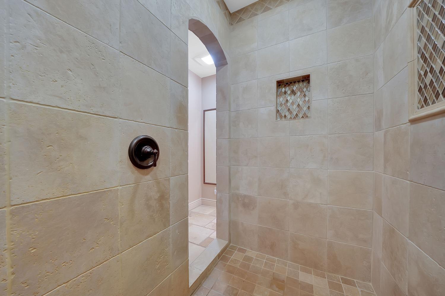 Detail Gallery Image 29 of 88 For 13707 Petersen Ranch Dr, Pine Grove,  CA 95665 - 3 Beds | 2/1 Baths