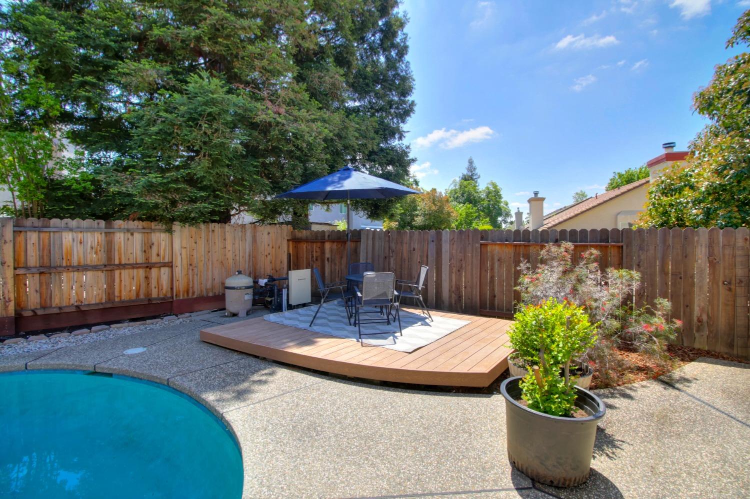 Avenida Martina, Roseville, California image 27