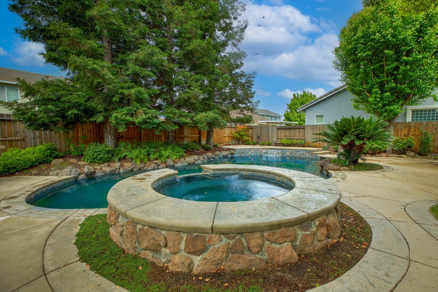 Feather Falls Court, Elk Grove, California image 33