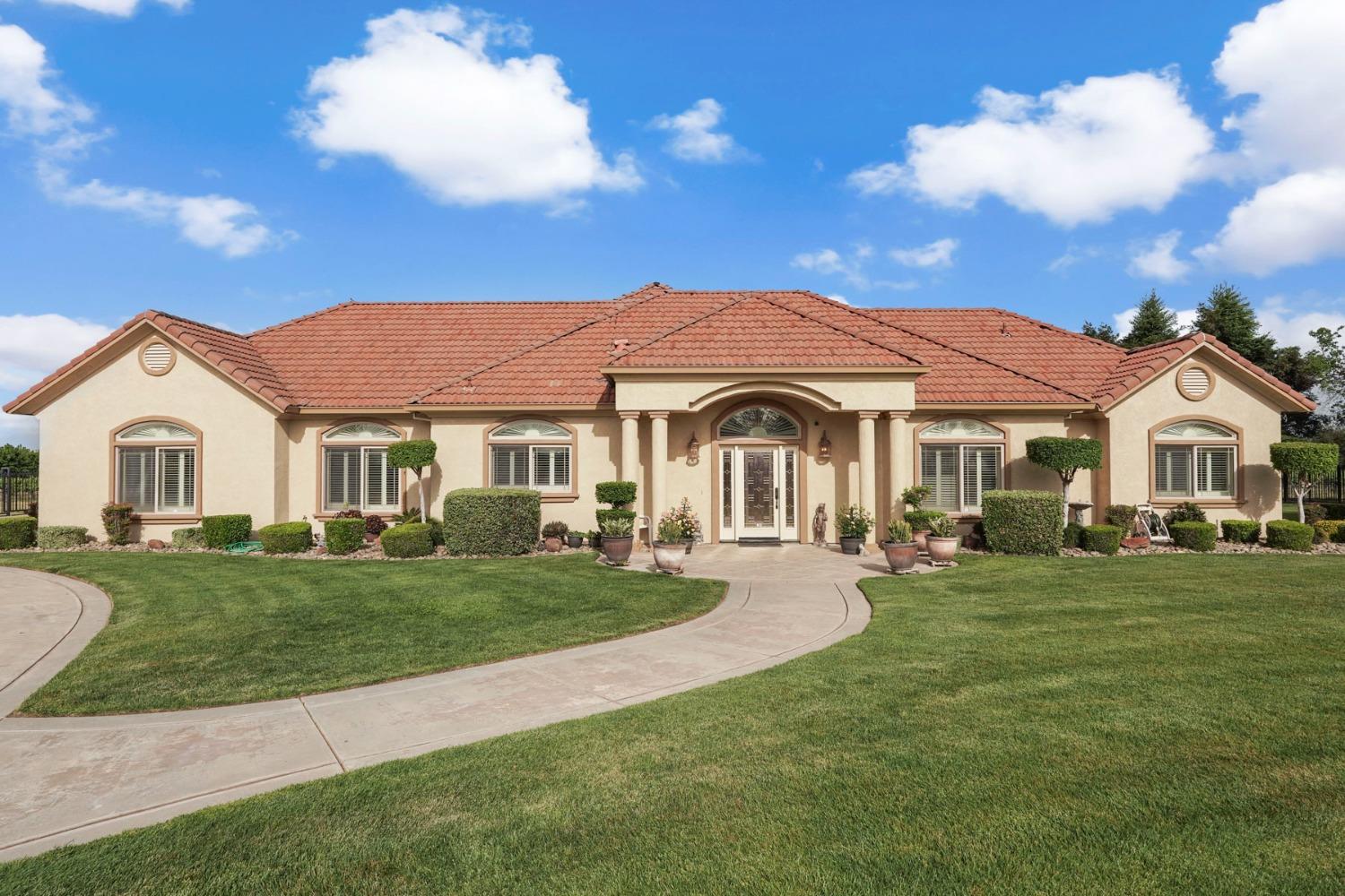Detail Gallery Image 16 of 82 For 16355 N Highway 88, Lodi,  CA 95240 - 5 Beds | 4 Baths