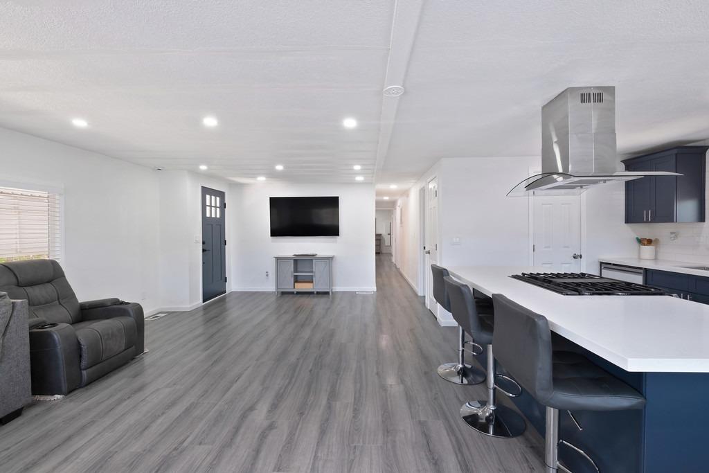 Detail Gallery Image 12 of 41 For 6025 Dias Ave 183, Sacramento,  CA 95824 - 2 Beds | 2 Baths