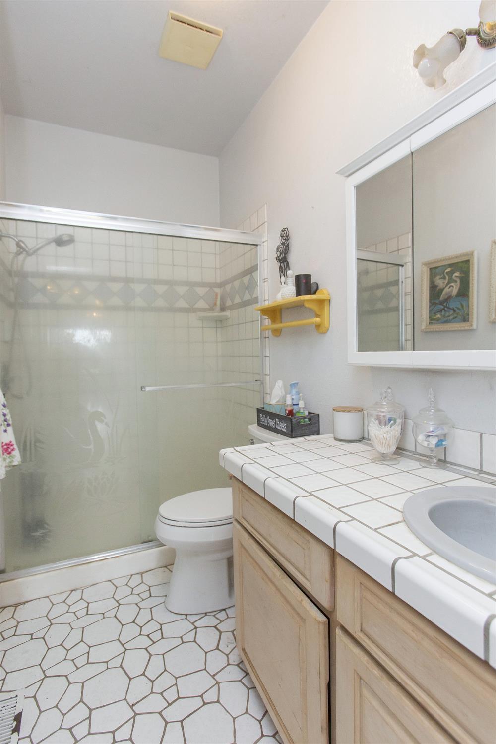 Detail Gallery Image 39 of 89 For 13247 Vineyard Road, Waterford,  CA 95386 - 5 Beds | 4 Baths