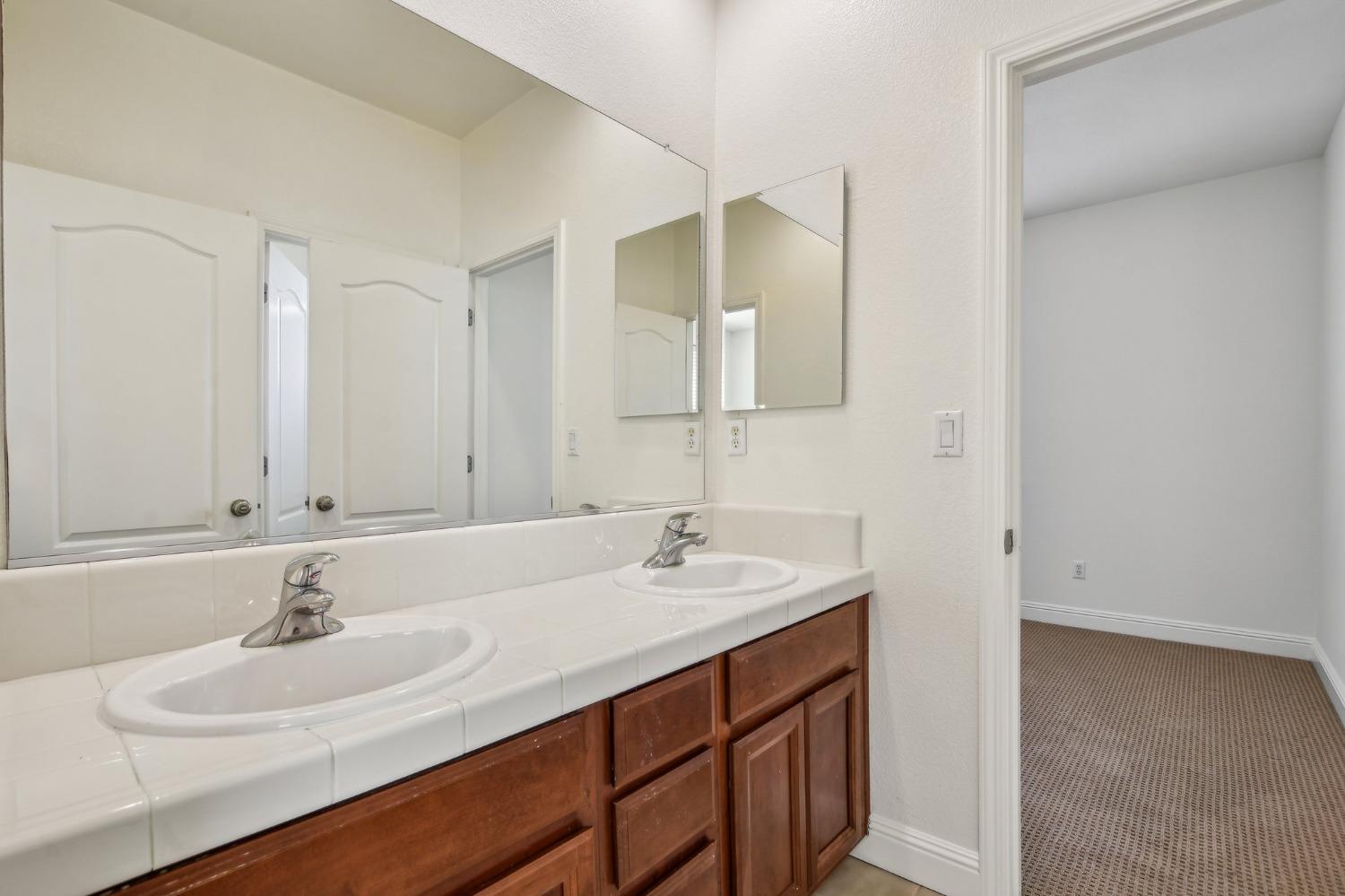 Arista Way, Rancho Cordova, California image 33