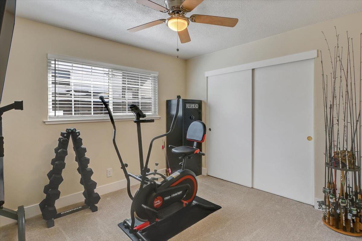 Detail Gallery Image 14 of 42 For 5401 Norway Dr, Orangevale,  CA 95662 - 4 Beds | 2 Baths