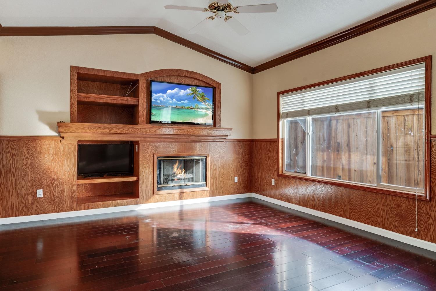 E Valley Drive, Elk Grove, California image 12