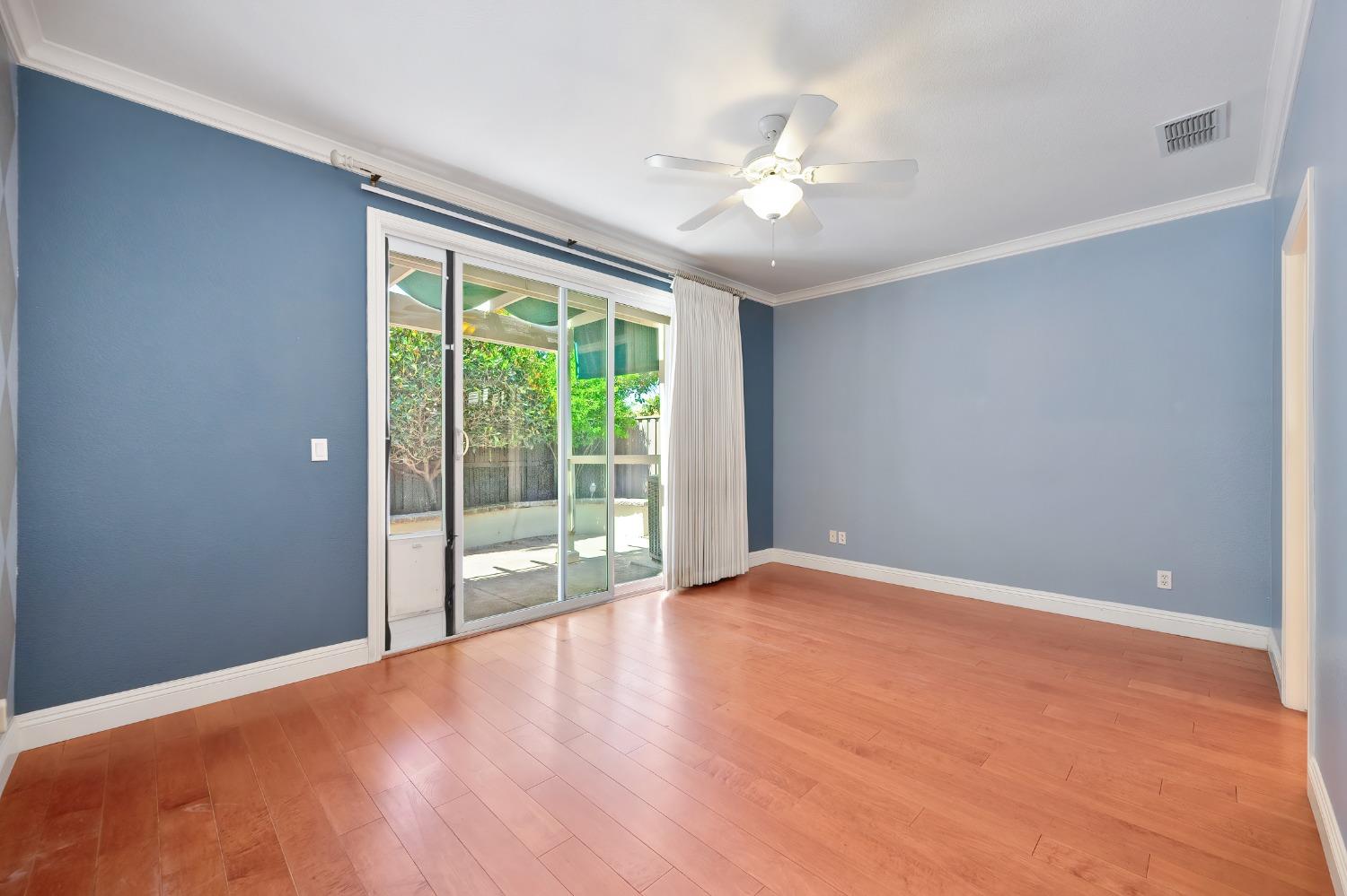 Detail Gallery Image 16 of 24 For 251 Perazul Cir, Sacramento,  CA 95835 - 1 Beds | 2 Baths