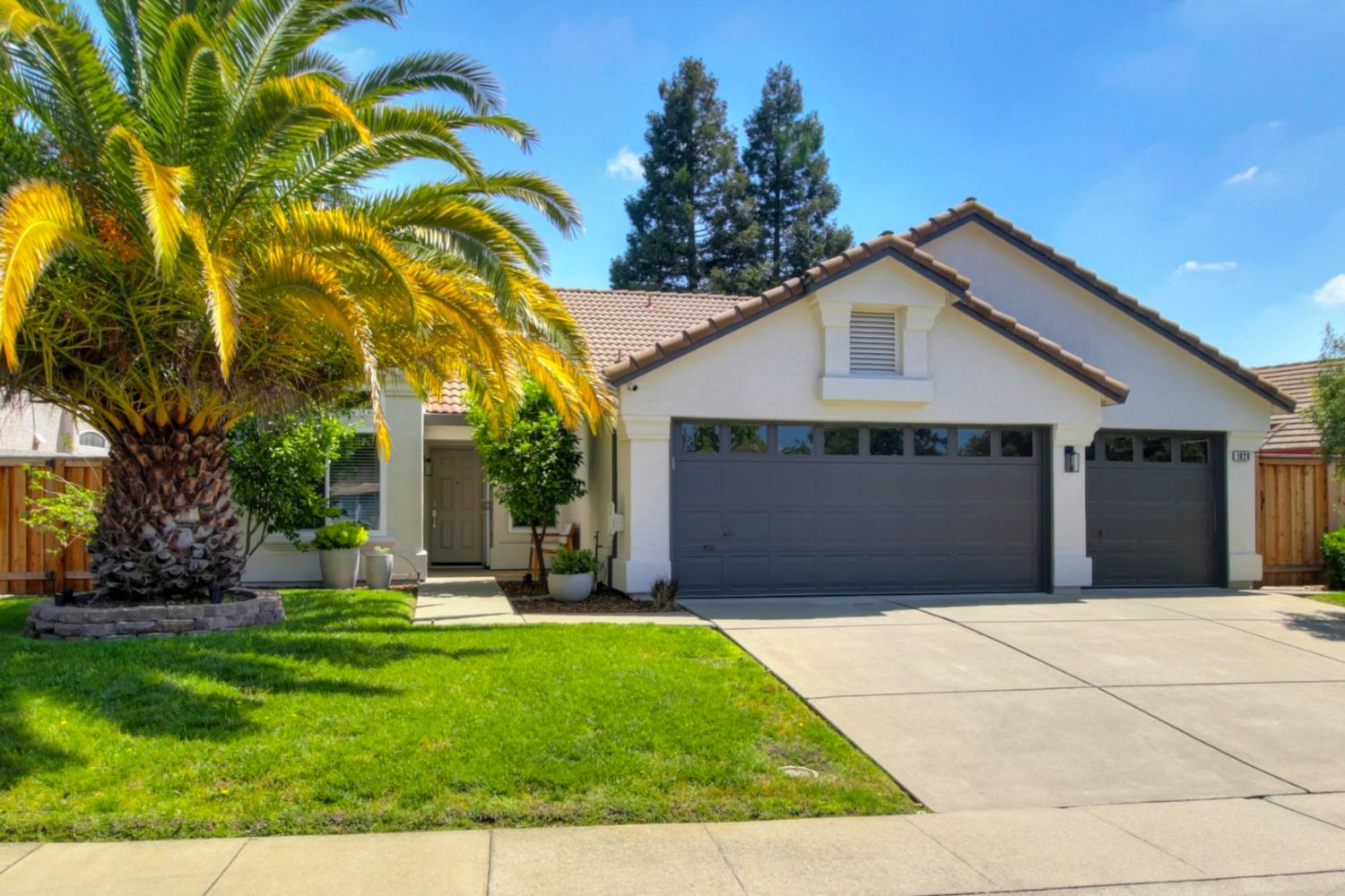 Avenida Martina, Roseville, California image 35