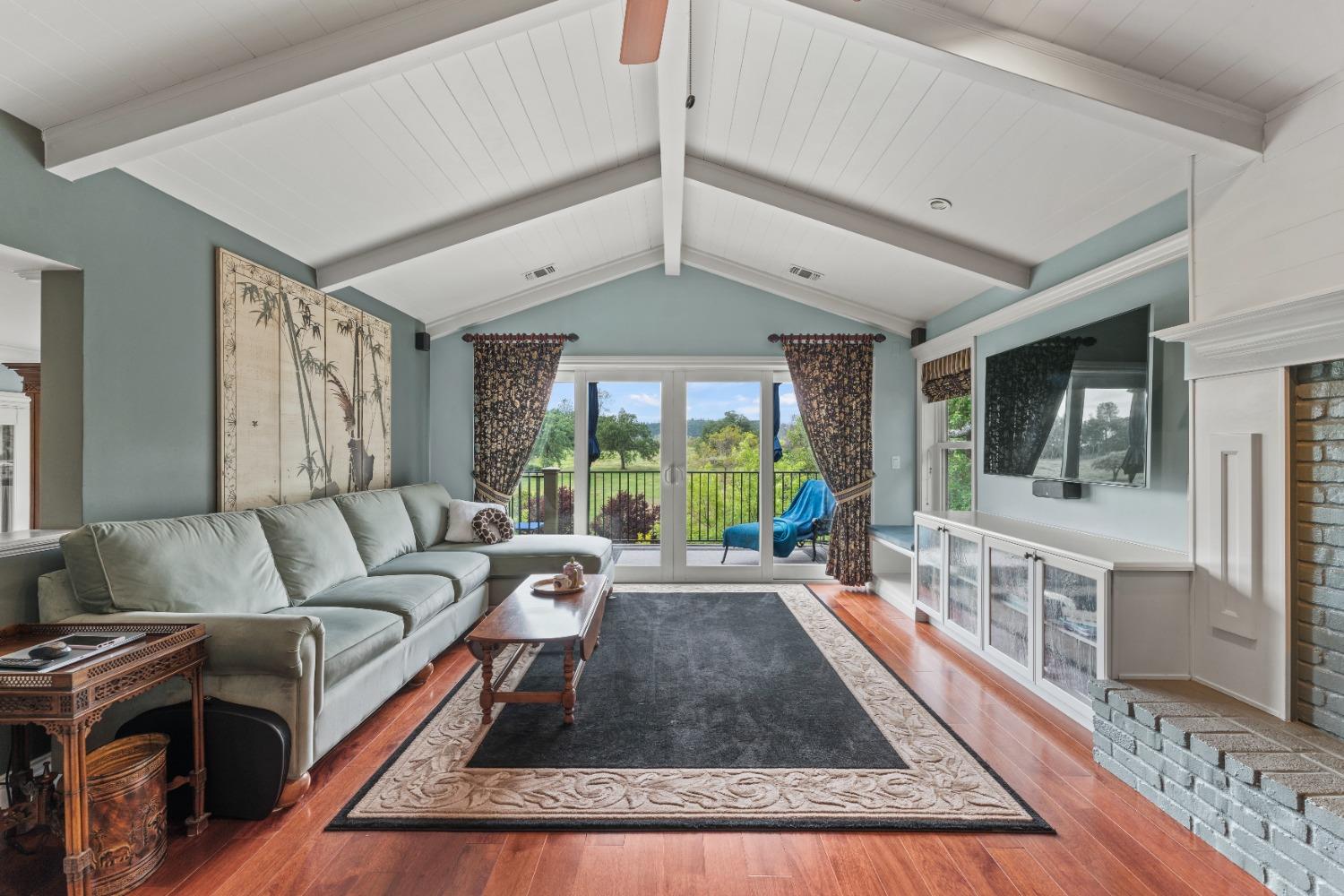 Fairway Court, Auburn, California image 3
