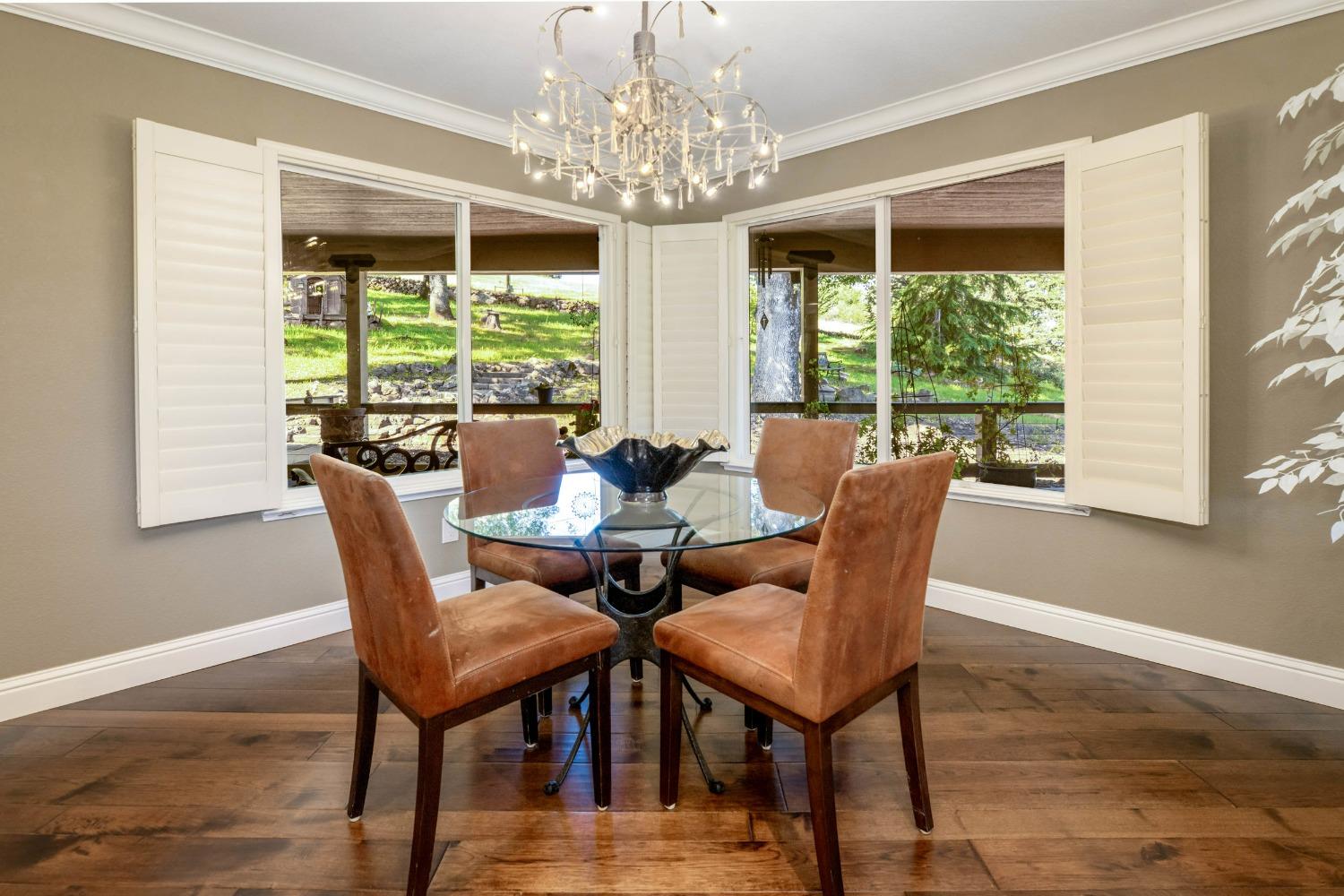 Detail Gallery Image 17 of 99 For 9997 Deer Ridge Ct, Browns Valley,  CA 95918 - 4 Beds | 3 Baths