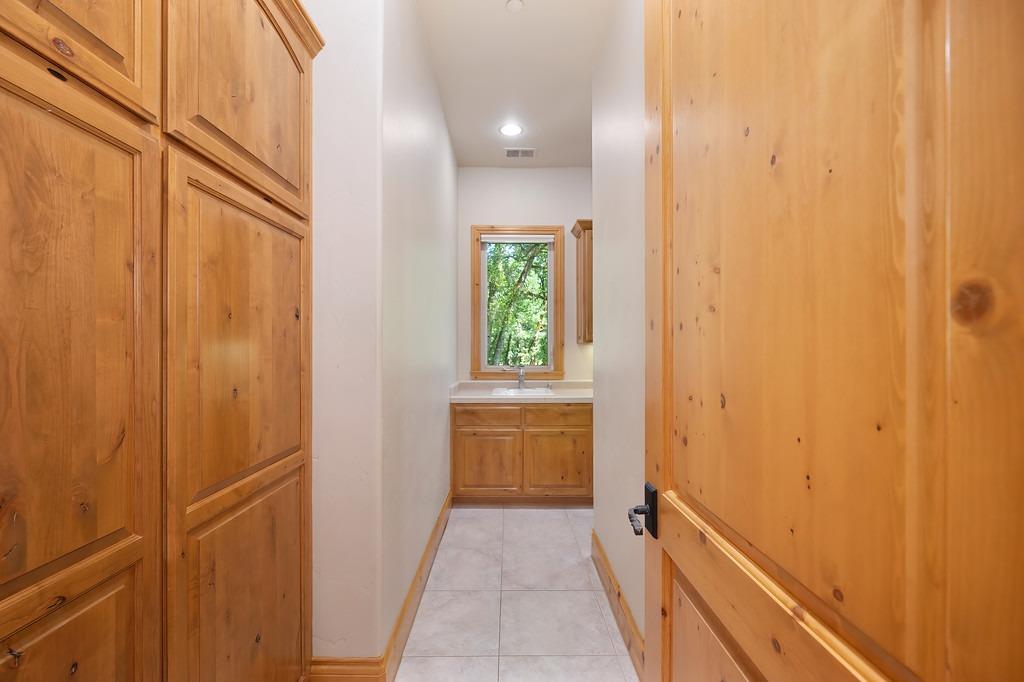 Austin Forest Circle, Auburn, California image 23