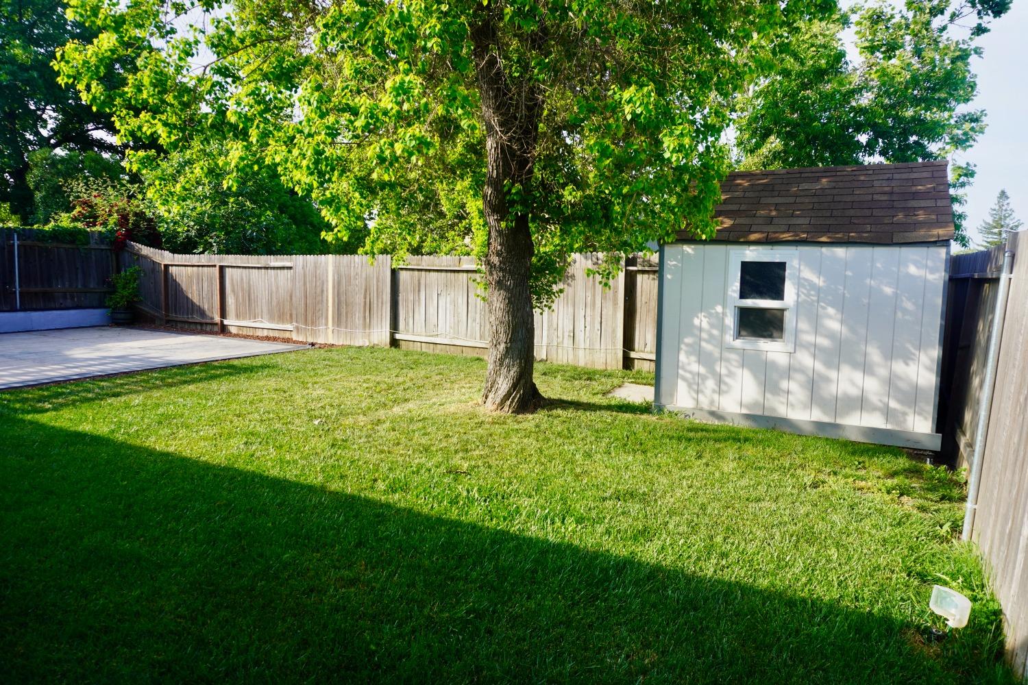 property-img