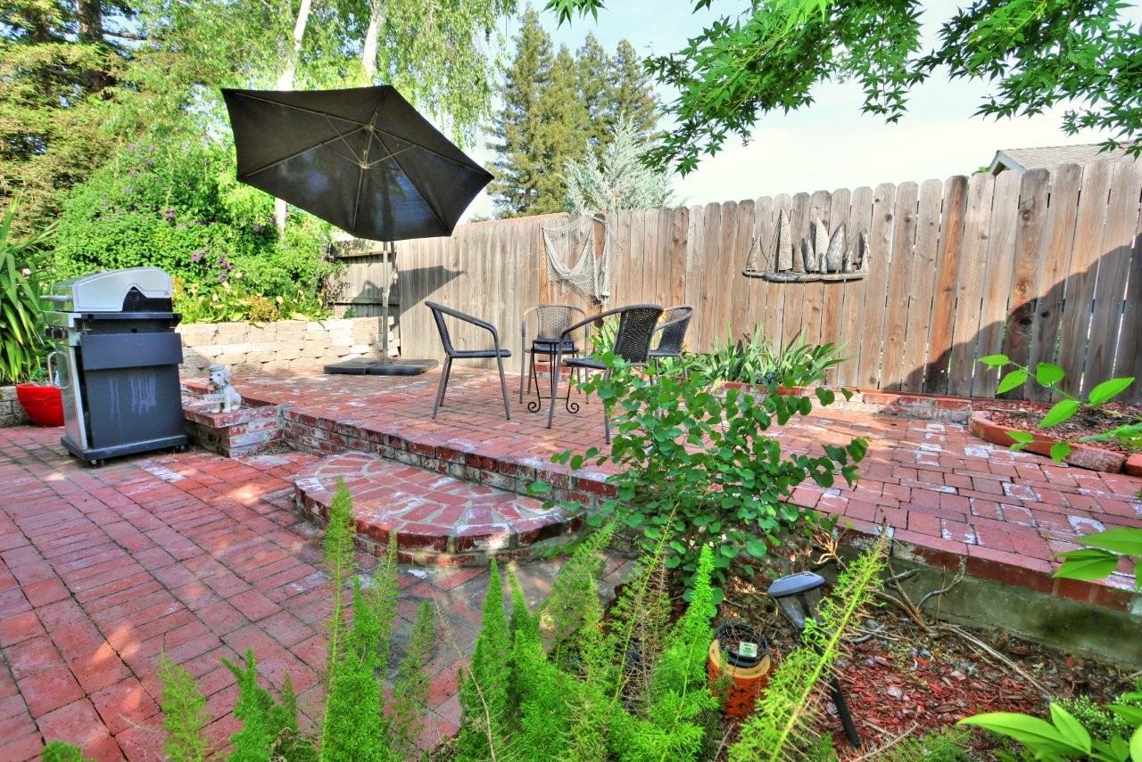 Detail Gallery Image 23 of 25 For 837 Lewis Ave, Woodland,  CA 95695 - 4 Beds | 2/1 Baths