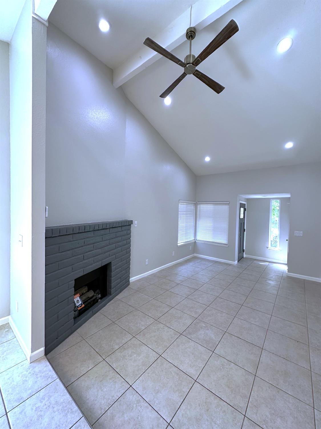 Trovita Way, Citrus Heights, California image 16