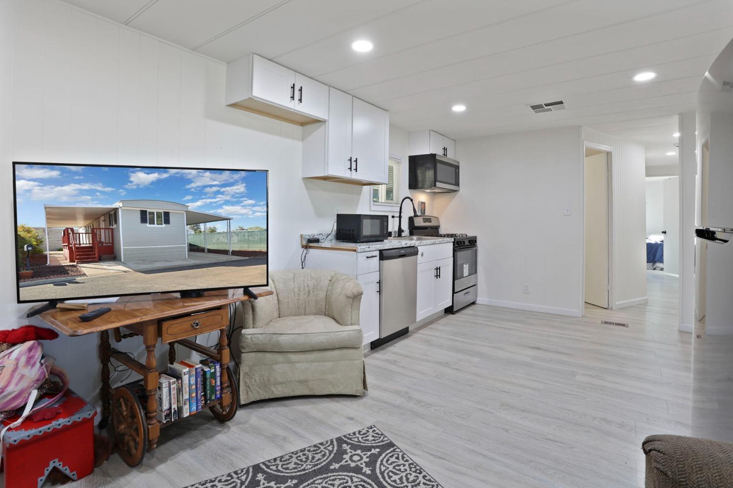 Detail Gallery Image 18 of 40 For 18450 Ca 88 44, Lockeford,  CA 95237 - 3 Beds | 2 Baths