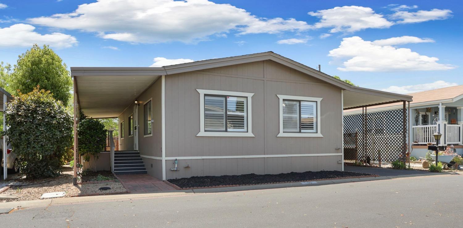 Detail Gallery Image 2 of 32 For 30 Schooner 30, Modesto,  CA 95356 - 2 Beds | 2 Baths