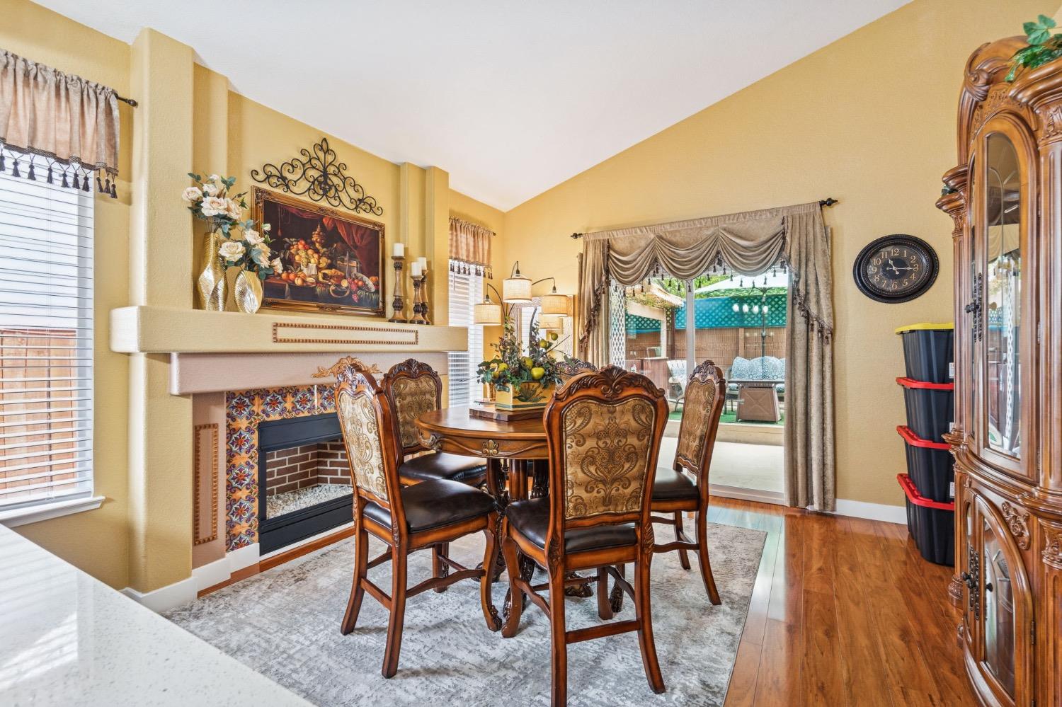 Detail Gallery Image 9 of 25 For 8404 Misty Pass Way, Antelope,  CA 95843 - 3 Beds | 2 Baths