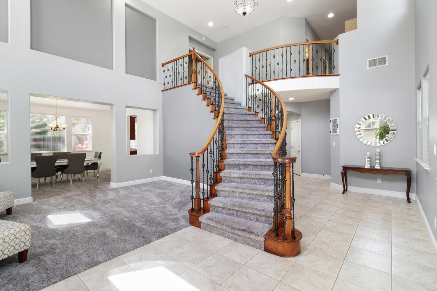 Detail Gallery Image 13 of 82 For 9736 Harrier Way, Elk Grove,  CA 95757 - 4 Beds | 3 Baths