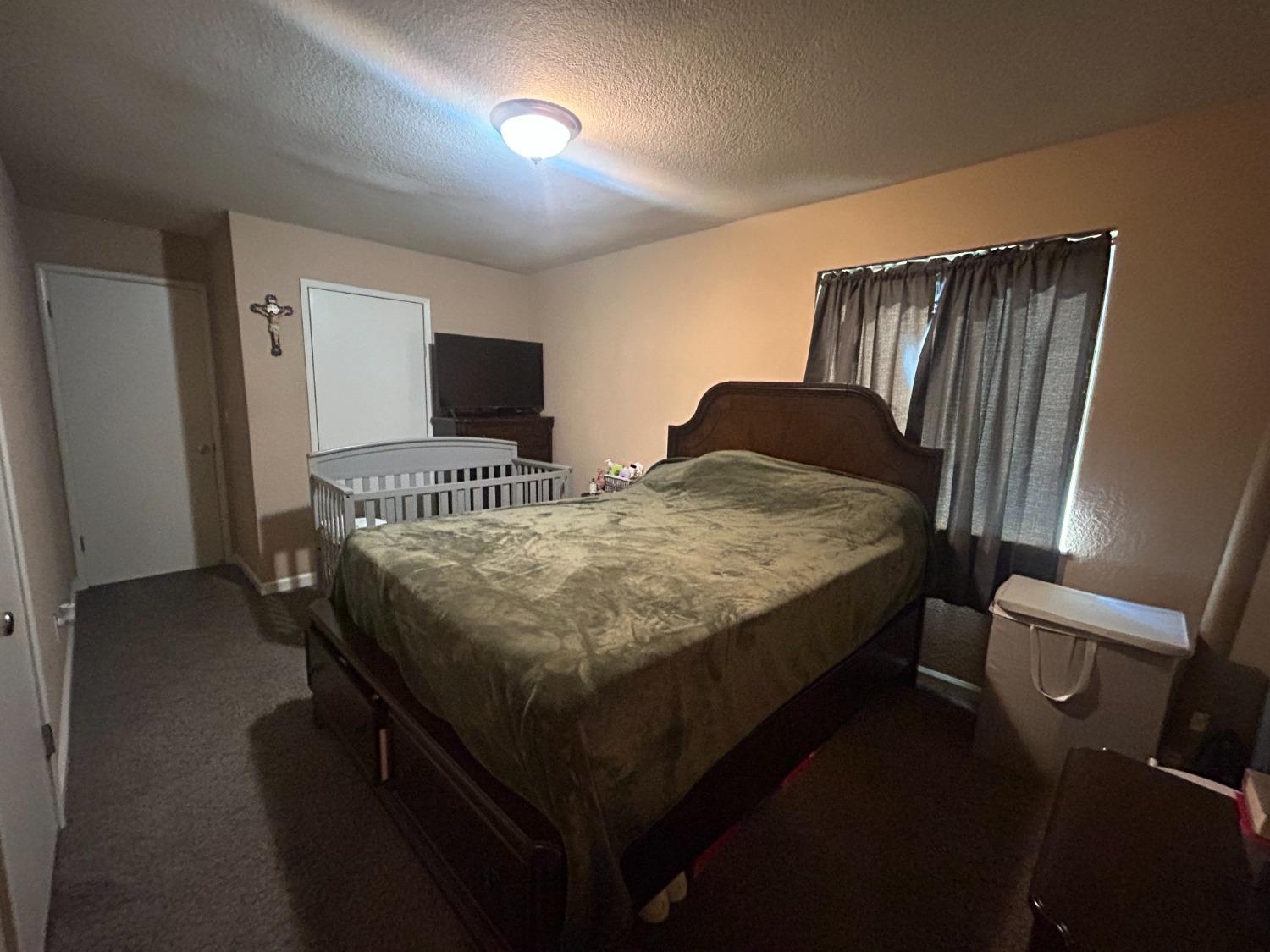 Detail Gallery Image 13 of 17 For 2448 E Washington St, Stockton,  CA 95205 - 3 Beds | 2 Baths