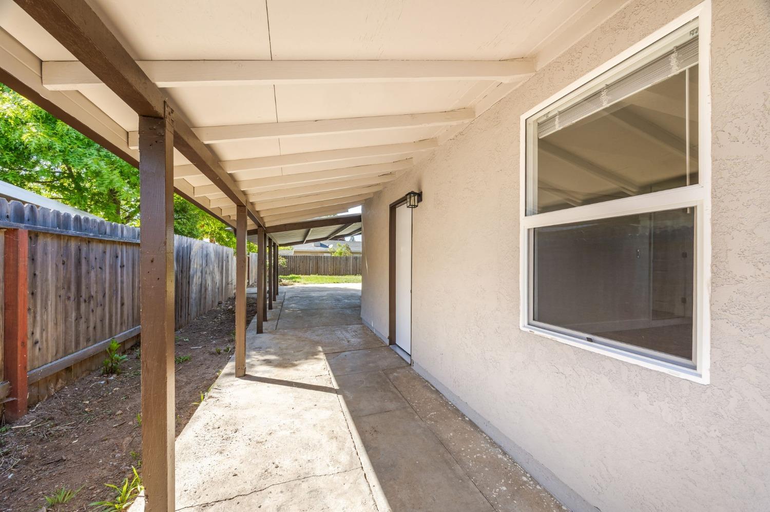 Detail Gallery Image 32 of 41 For 10505 Georgetown Dr, Rancho Cordova,  CA 95670 - 5 Beds | 3 Baths