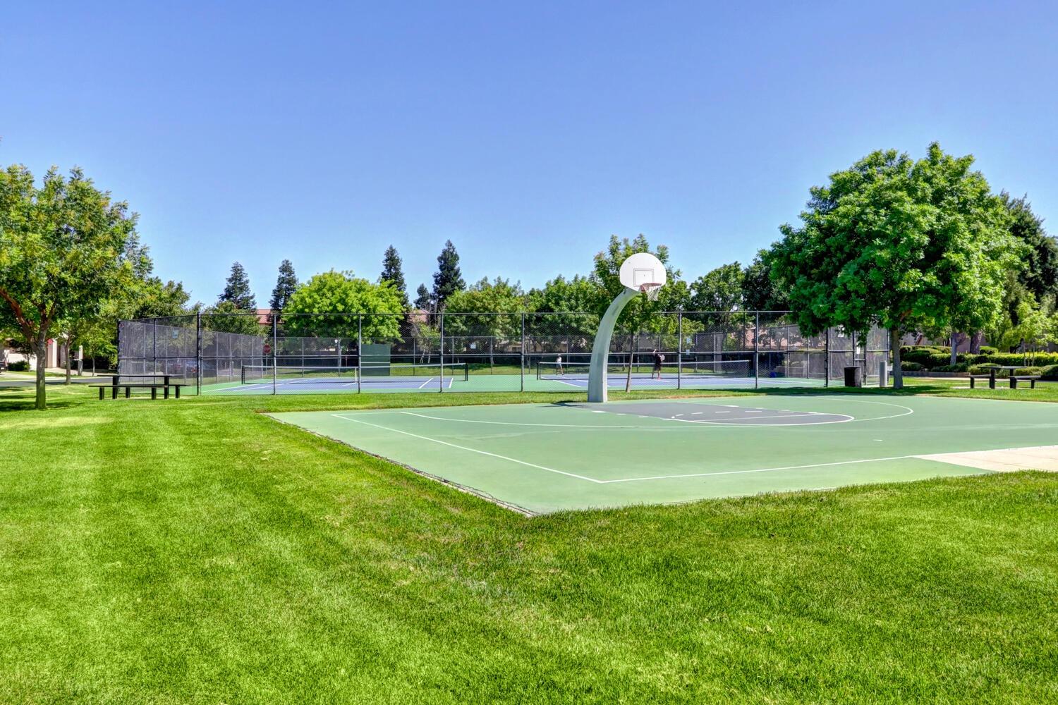 Detail Gallery Image 81 of 82 For 9736 Harrier Way, Elk Grove,  CA 95757 - 4 Beds | 3 Baths