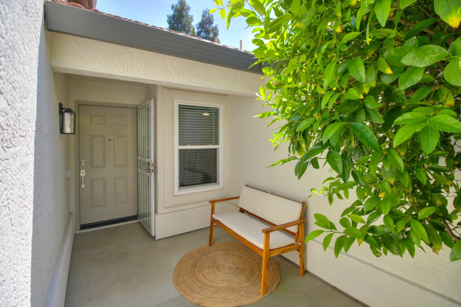 Avenida Martina, Roseville, California image 5