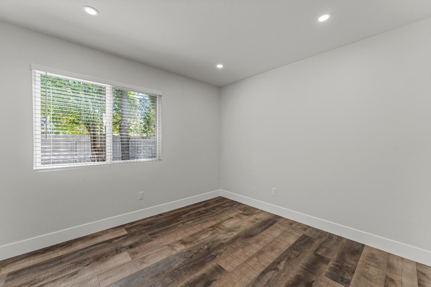 Detail Gallery Image 18 of 39 For 6865 Escallonia Dr, Orangevale,  CA 95662 - 3 Beds | 3 Baths