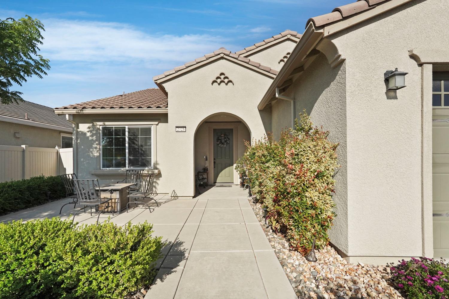 Shadow Berry Dr., Manteca, California image 3