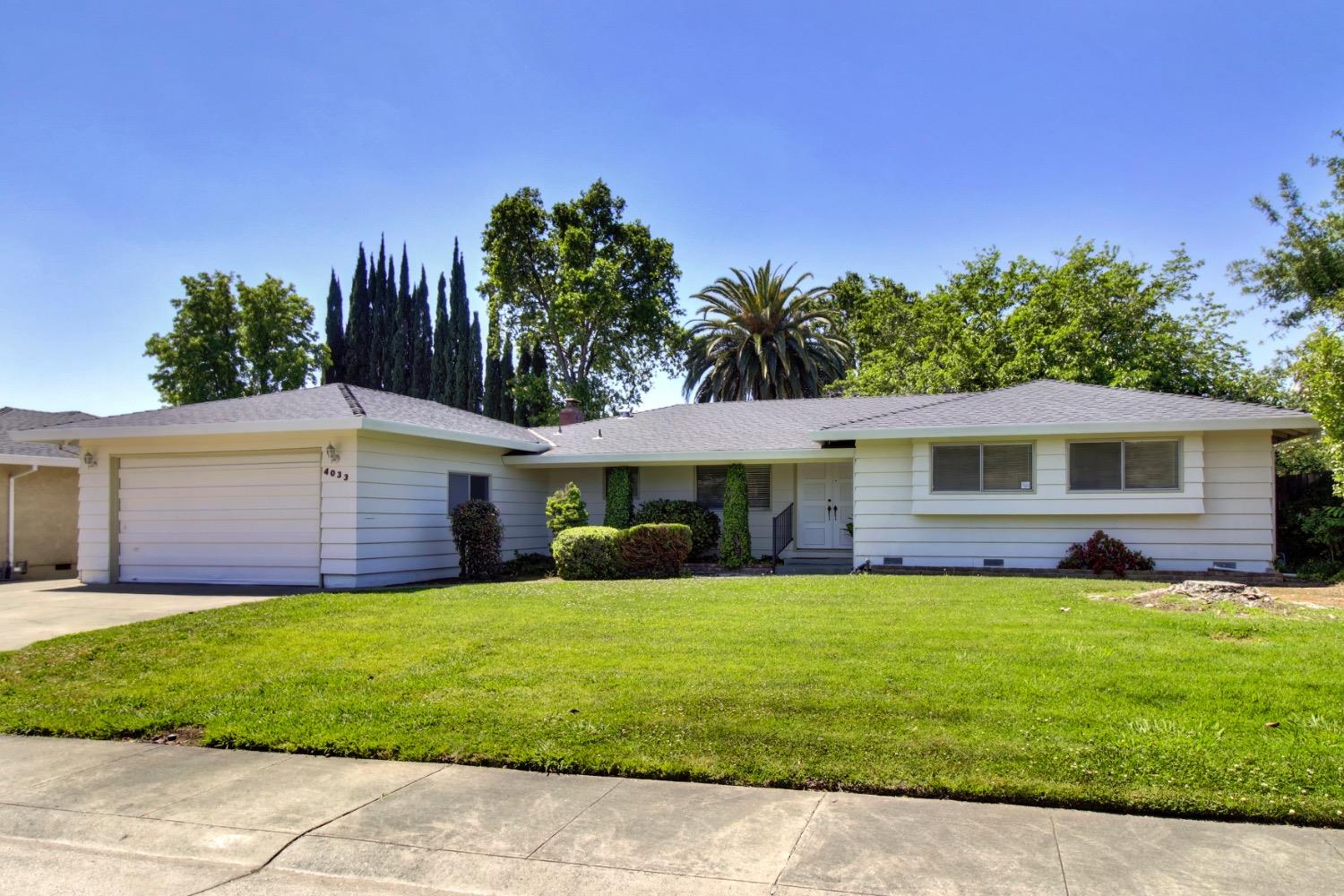 Garfield Avenue, Carmichael, California image 43
