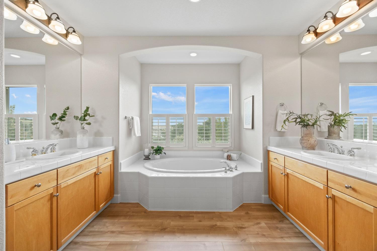 Black Oak, Rocklin, California image 30