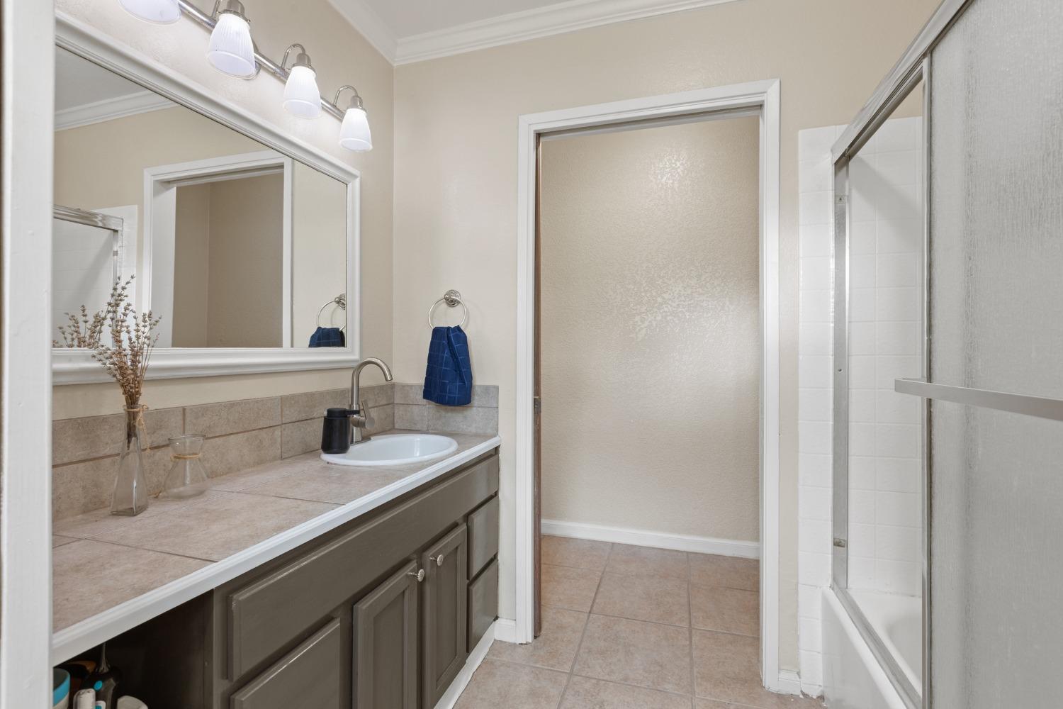 Photo #19: 225054549 Listing: Photo #19