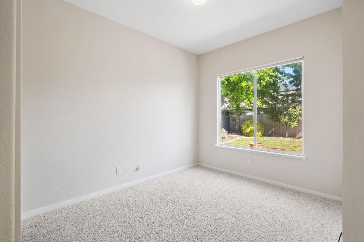 Mission Hills Drive, Sacramento, California image 25