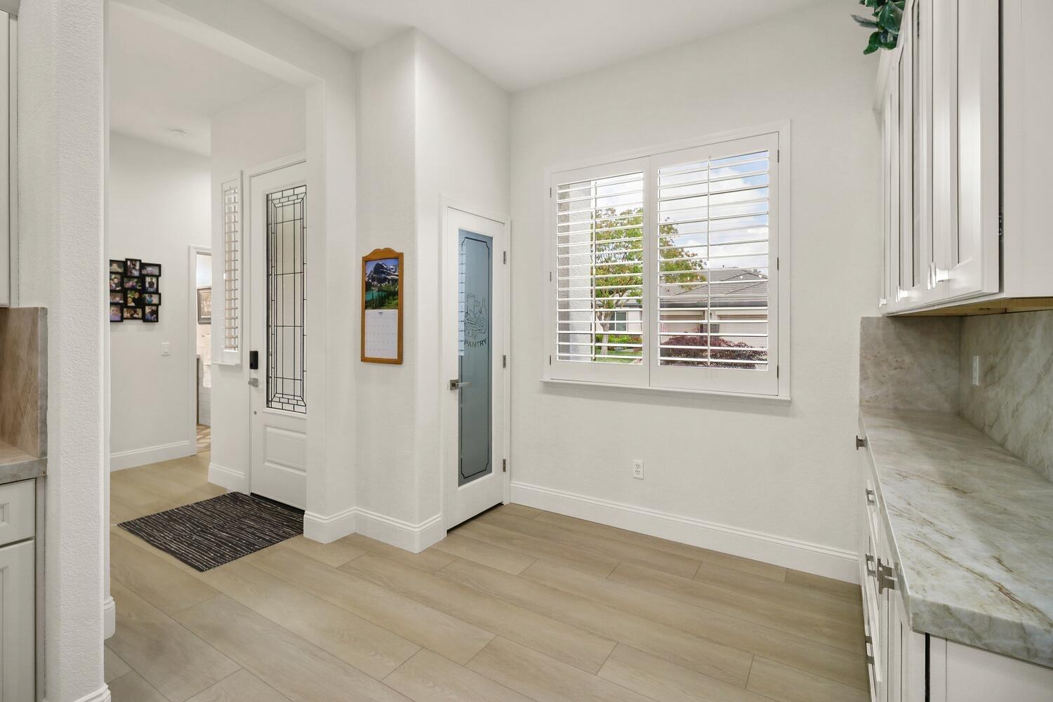 Detail Gallery Image 29 of 85 For 2500 Emerald Lake, Elk Grove,  CA 95758 - 2 Beds | 2 Baths