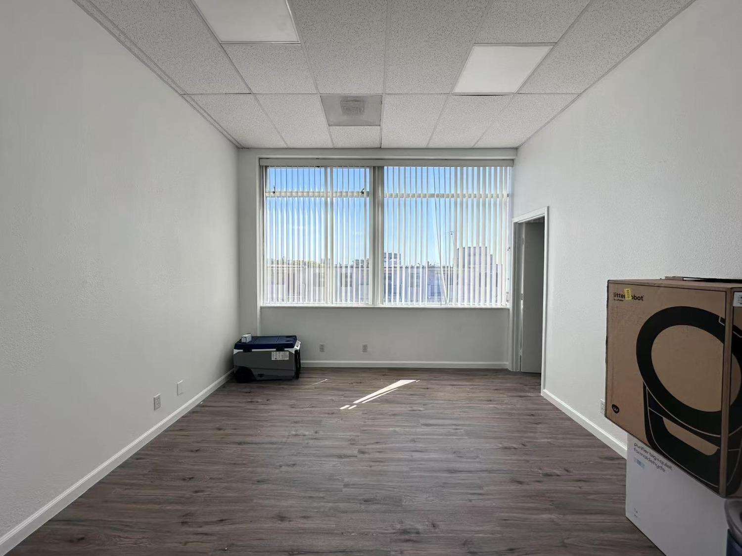 Detail Gallery Image 13 of 18 For 212 9th #304,  Oakland,  CA 94607 - – Beds | – Baths