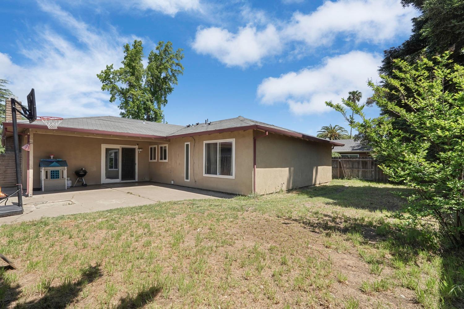 Detail Gallery Image 47 of 47 For 2572 Alexa Way, Stockton,  CA 95209 - 3 Beds | 2 Baths