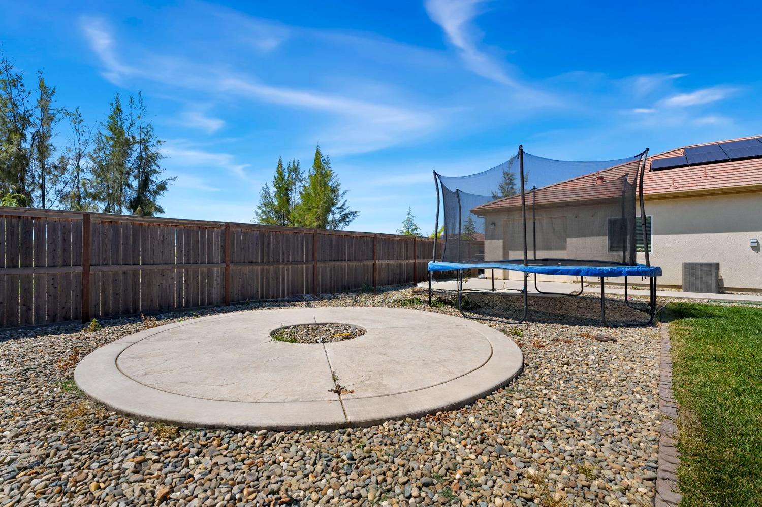 Abbeylane Way, Olivehurst, California image 27