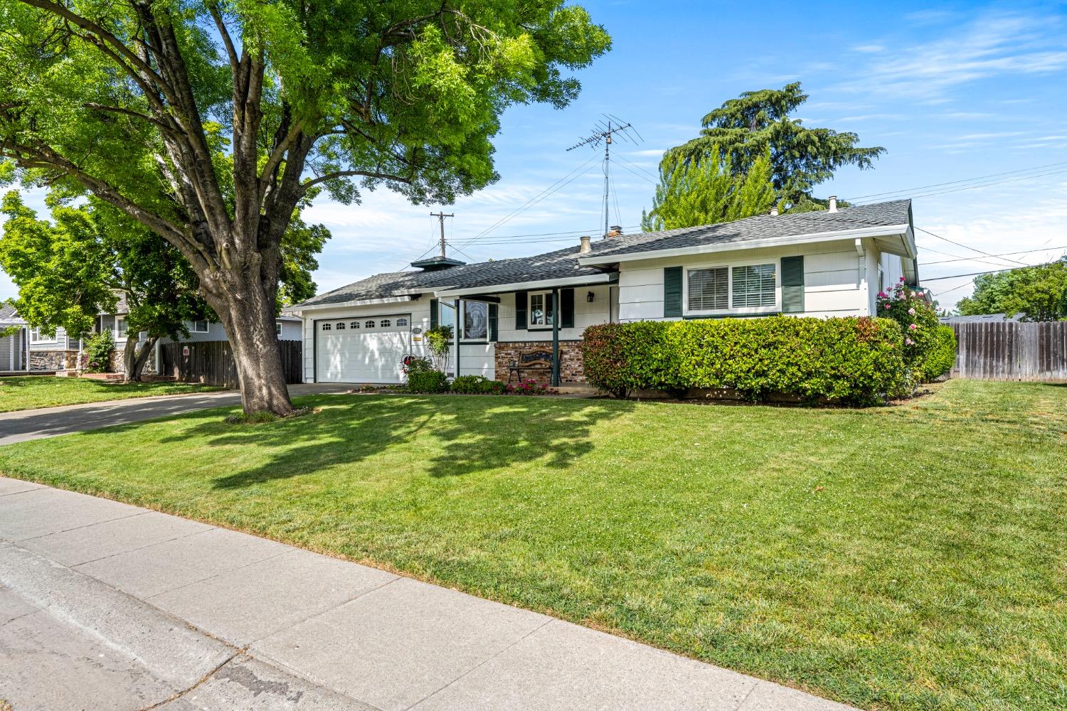Benny Way, Rancho Cordova, California image 2